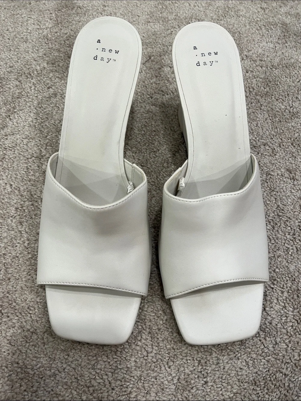 White wedges size 11